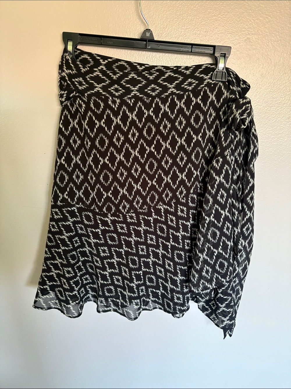 Banana Republic Black and White Printed wrap Tie-Waist Midi Skirt